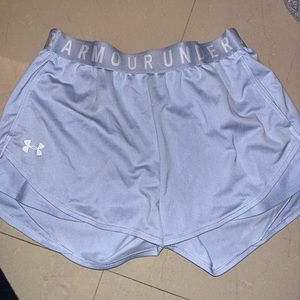 Underarmor loose fit athletic shorts.
